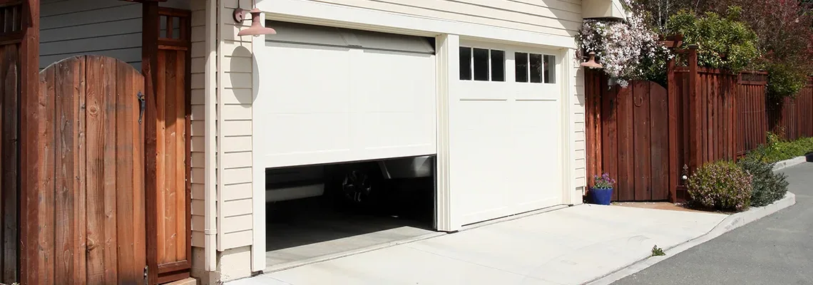 Repair Garage Door Won't Close Light Blinks in The Villages