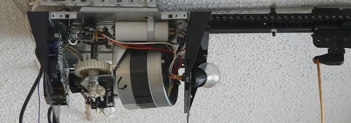 Sliding Garage Door Humming Noise Repair in The Villages, Florida