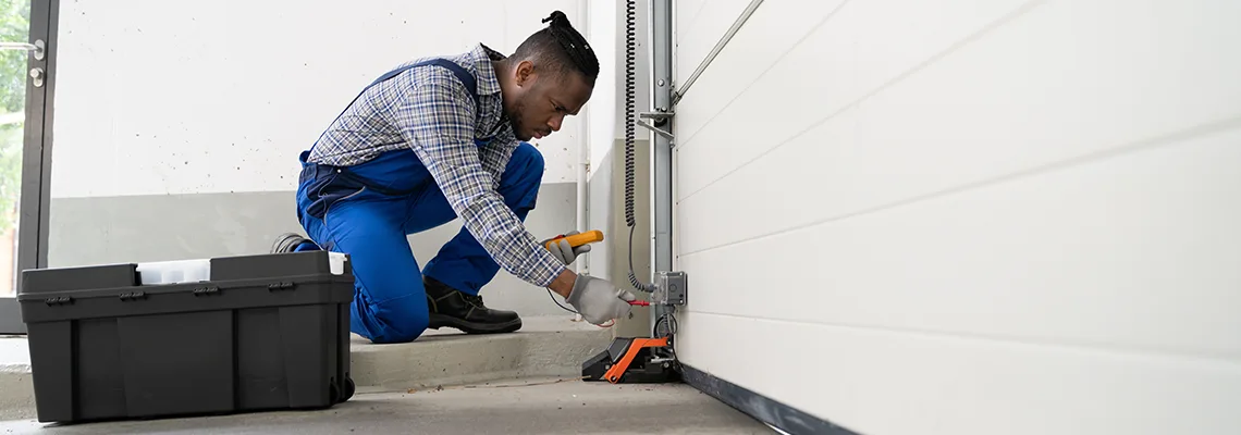 Repair Garage Door Not Closing But Light Flashing in The Villages